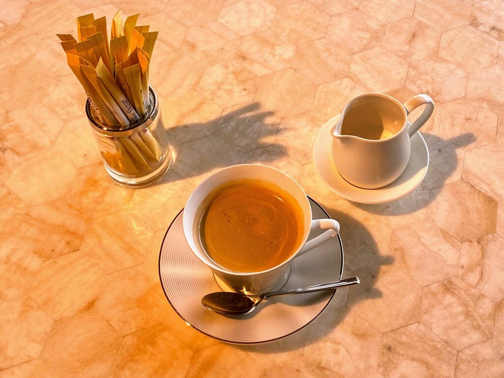 「カフェ＆バー ブリリオ」のブレンドコーヒー